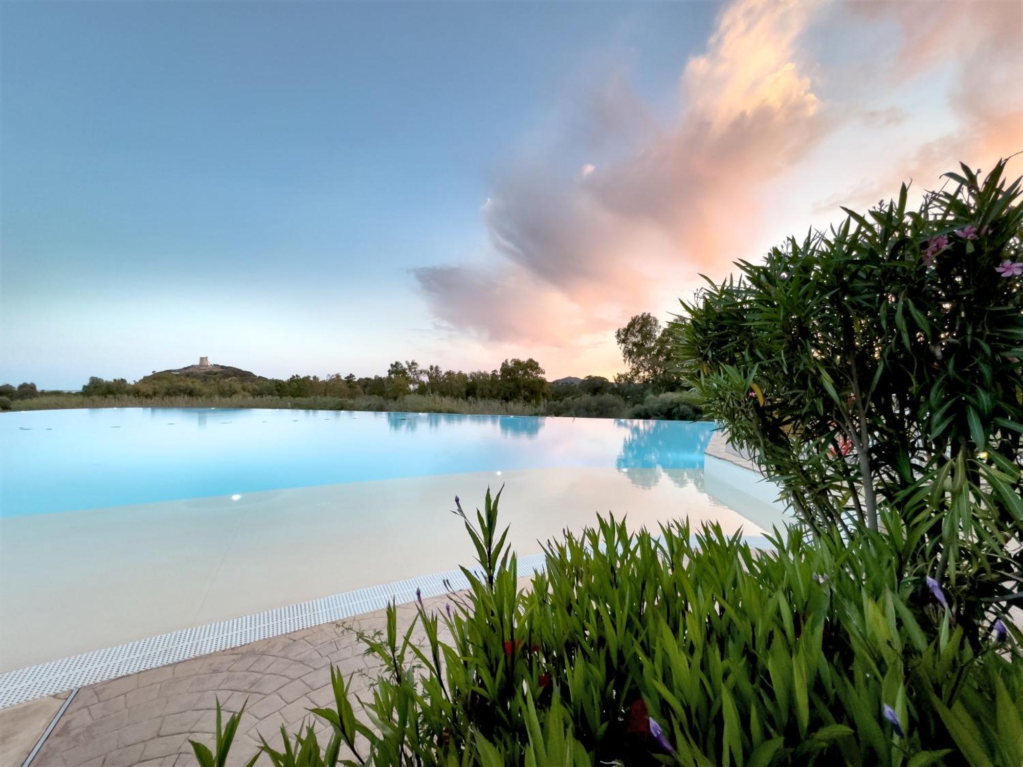 Veridia Resort Sardinia, A Member Of Radisson Individuals (Adults Only) Chia Exterior foto